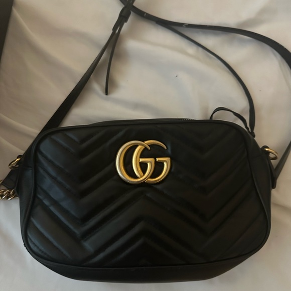 Gucci Marmont GG Mini Crossbody with Box - Picture 2 of 11